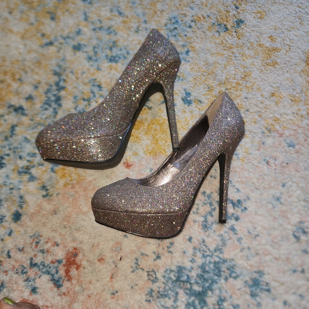 Steve Madden Silver Multicolor Glitter Platform Heels 10M